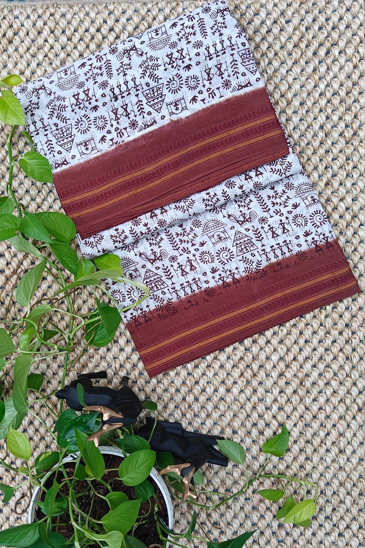 Madurai Sungudi Cotton :Off white and Maroon