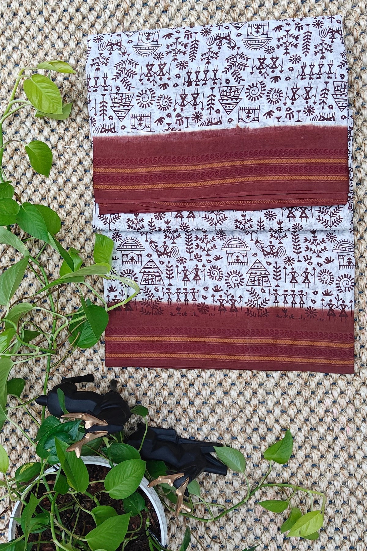 Madurai Sungudi Cotton :Off white and Maroon