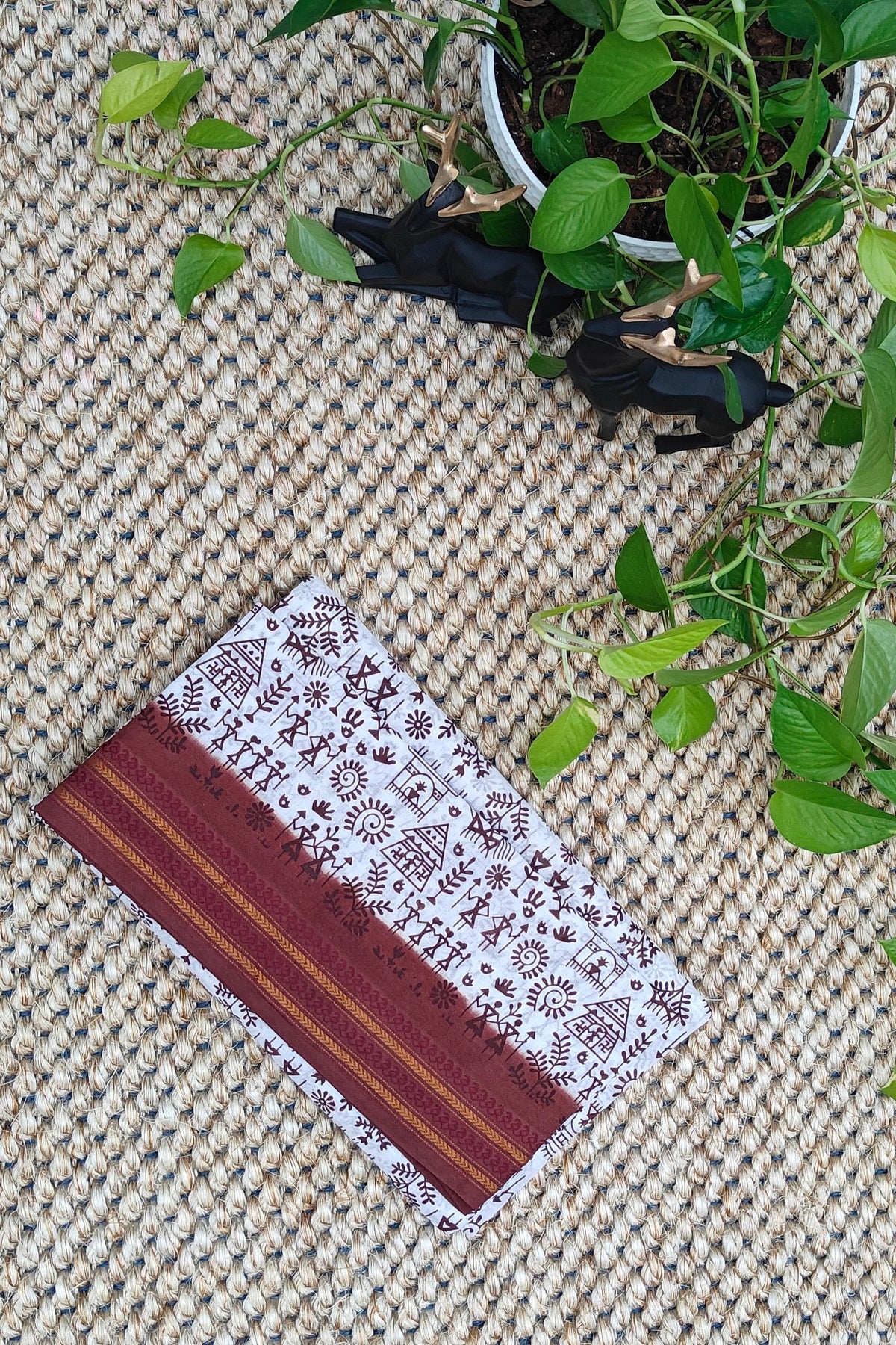 Madurai Sungudi Cotton :Off white and Maroon
